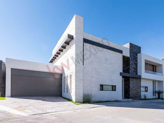 Casas de lujo para comprar en Residencial Cumbres, Torreón, Coahuila de  Zaragoza, México | JamesEdition