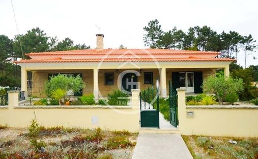 Villa in Vau, Leiria District, Portugal 1