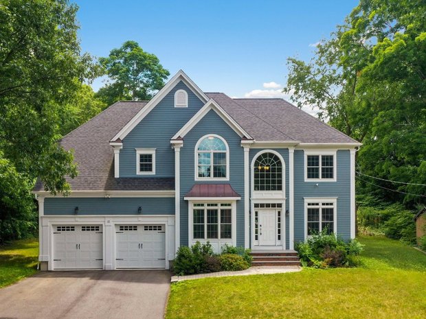 Luxury homes with garden for sale in Needham, Massachusetts | JamesEdition