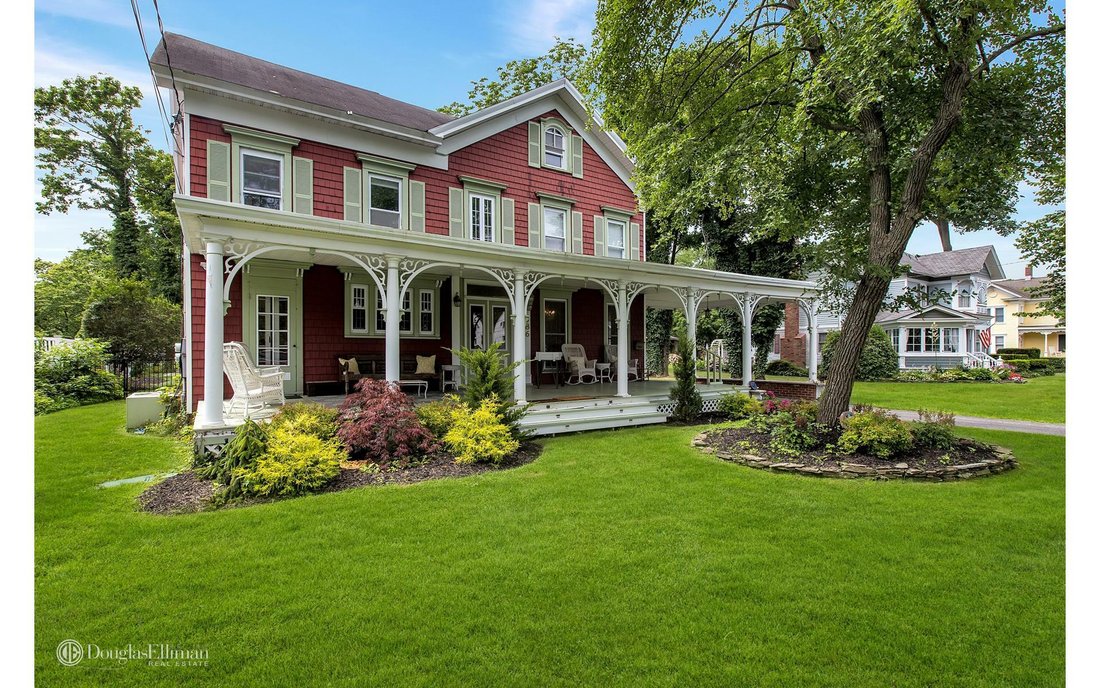 House Bayport In Bayport, New York, United States For Sale (12102342)