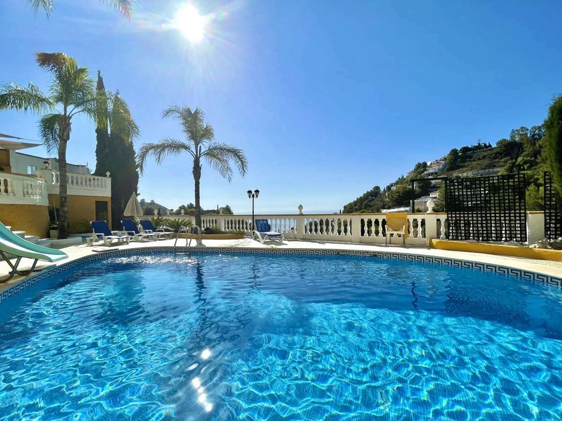 Almuñécar Villa In Almuñécar, Andalusia, Spain For Sale (12105680)