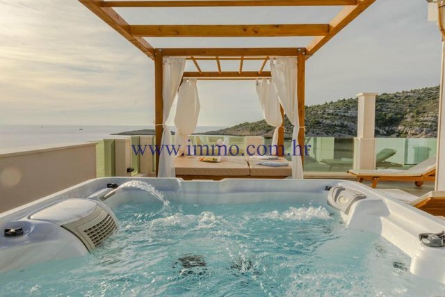 Villa in Rogoznica, Sibenik-Knin County, Croatia 3 - 12105760