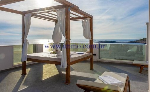 Villa in Rogoznica, Sibenik-Knin County, Croatia 1