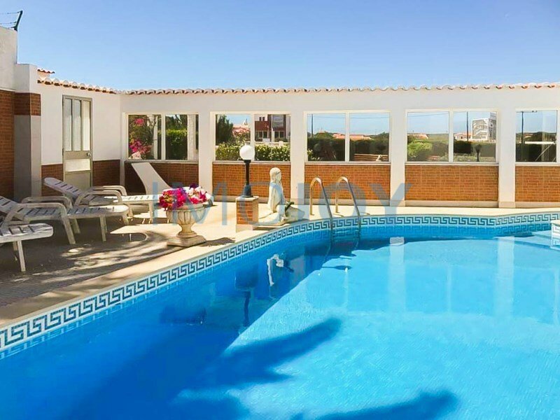 Villa With 5 Independent Houses With Swimming Pool In Sagres, Algarve