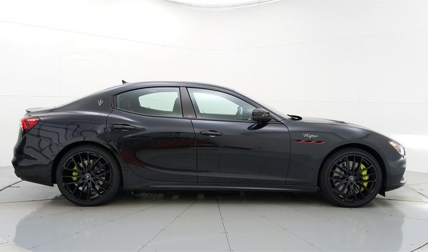 2022 Maserati Ghibli Trofeo (12096140)