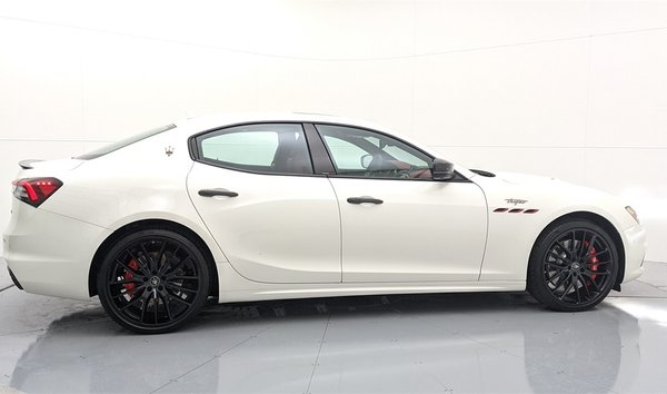 2022 Maserati Ghibli Trofeo (11703199)