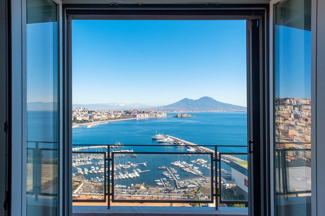 Wohnung in Neapel, Kampanien, Italien 1 - 12108025