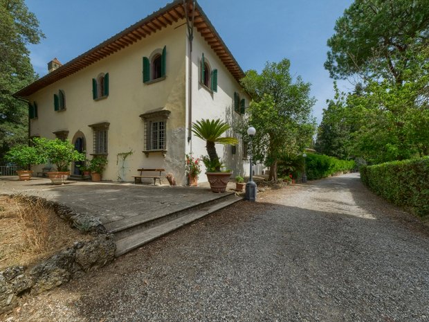 Estate in Montespertoli, Tuscany, Italy 1