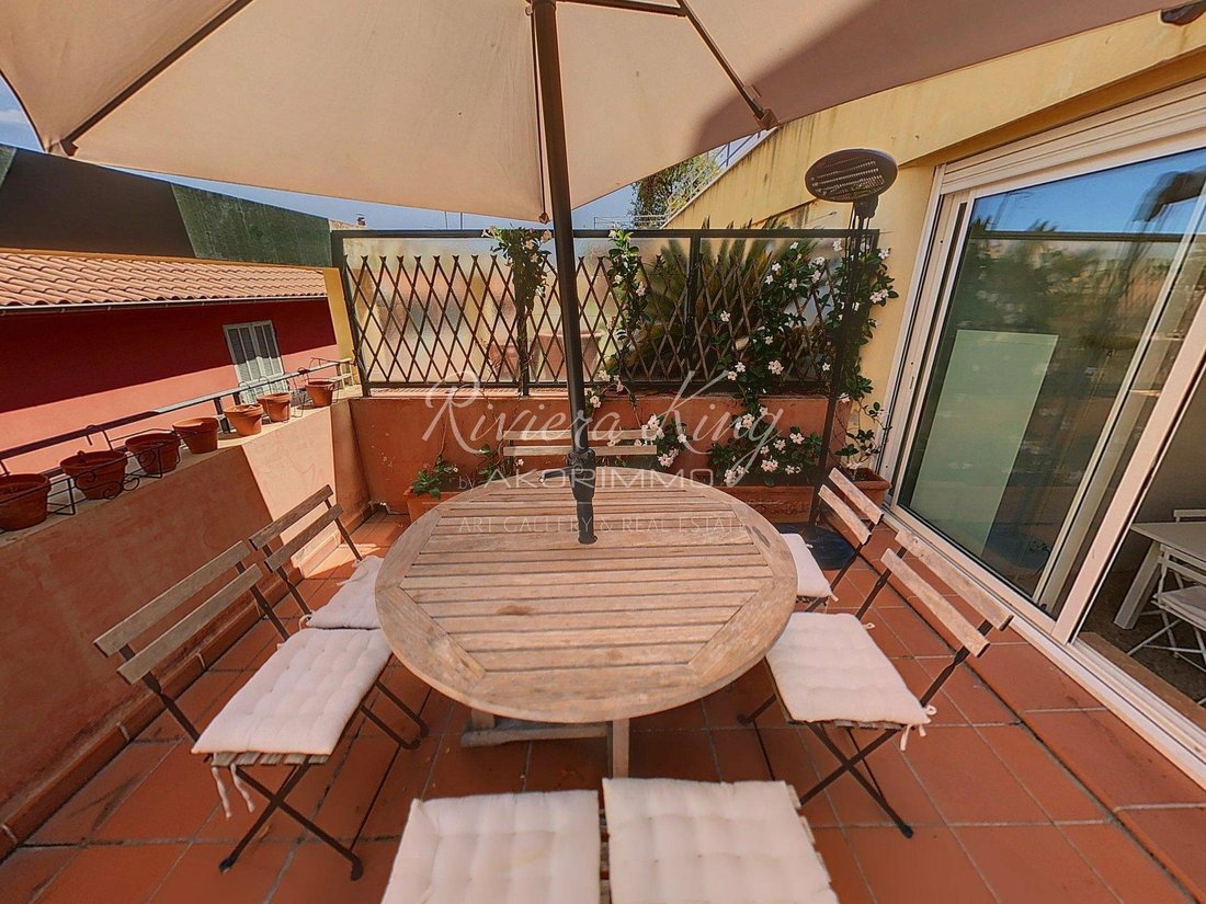 Townhouse in Villefranche-sur-Mer, Provence-Alpes-Côte d'Azur, France 1 - 12110067