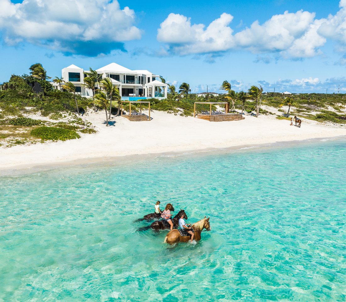 Villa à Long Bay Hills, Caicos Islands, Îles Turks et Caïques 3 - 12110436
