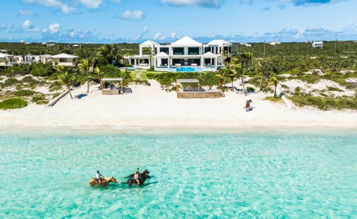 Villa in Long Bay Hills, Caicos Islands, Turks and Caicos Islands 1