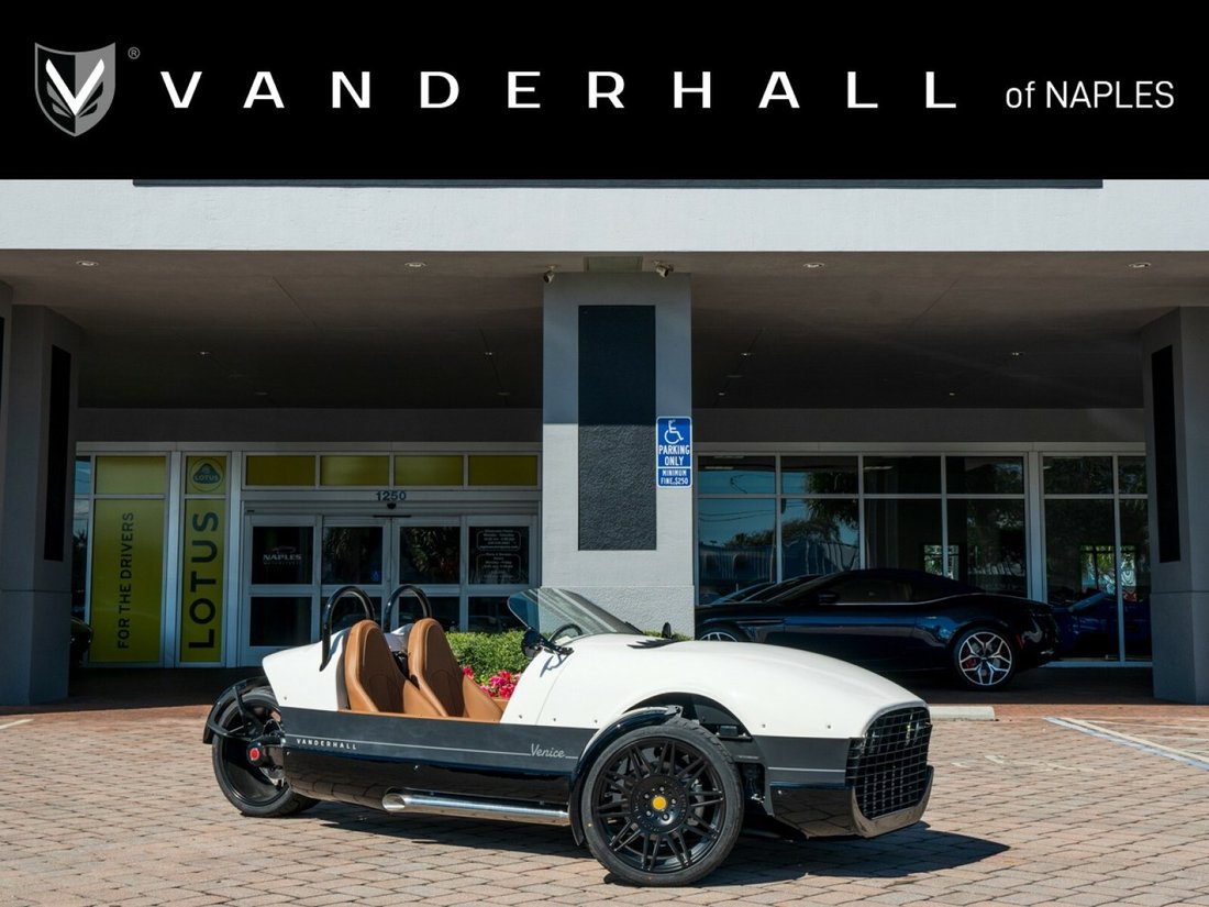 Cabriolet in Naples, FL 1 - 12059285