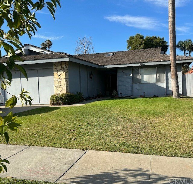 4 Bedrooms Single Family Detached En Downey, California, Estados Unidos