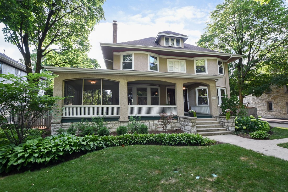 Single Family La Grange United States In La Grange, Illinois, United