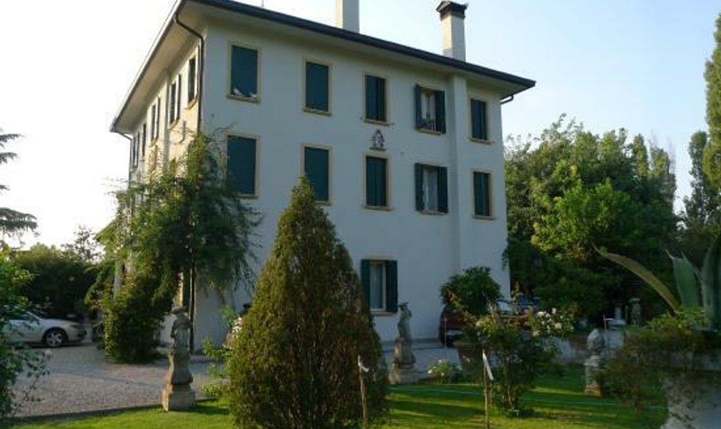 Padova Villa In Masiero, Italy For Sale (12118542)