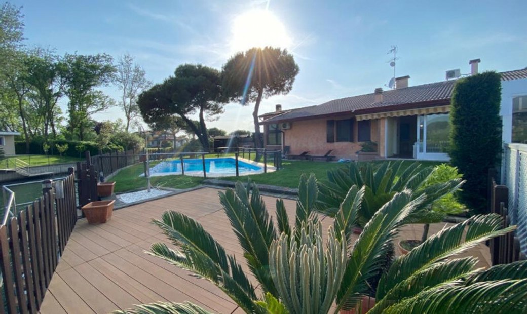 Rovigo Semi Detached House In Isola Albarella, Italy For Sale