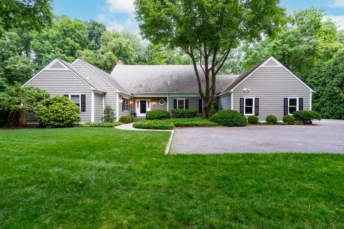 18 Matinecock Farms Road, Glen Cove, Ny, In Glen Cove, New York, United