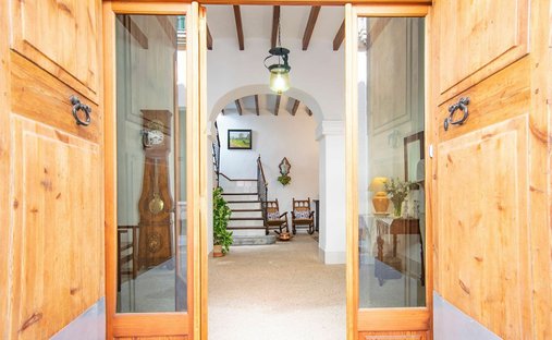 Villa in Inca, Balearic Islands, Spain 1