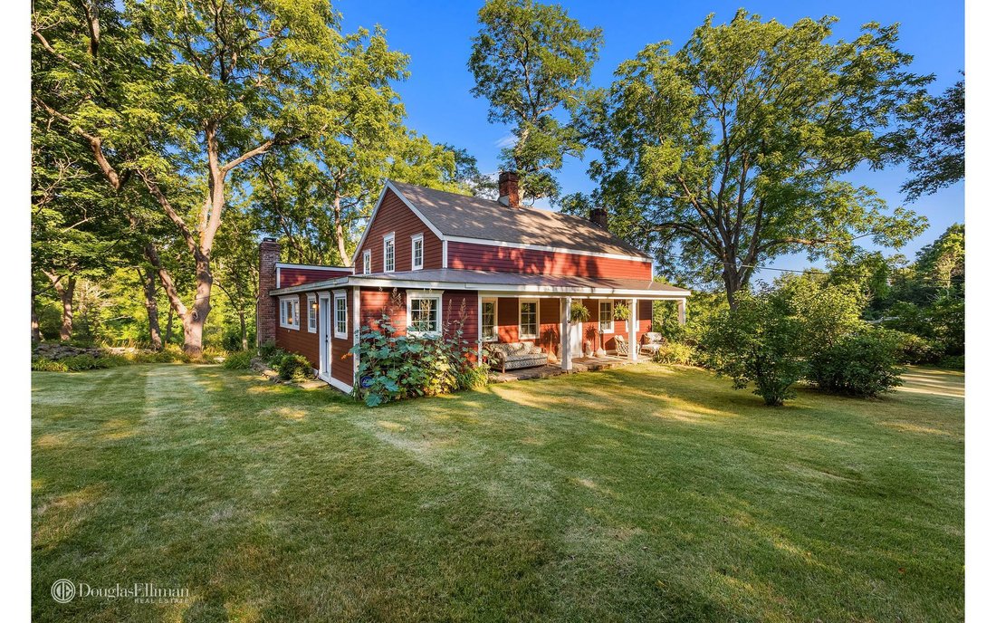 House Patterson In Carmel Hamlet, New York, United States For Sale
