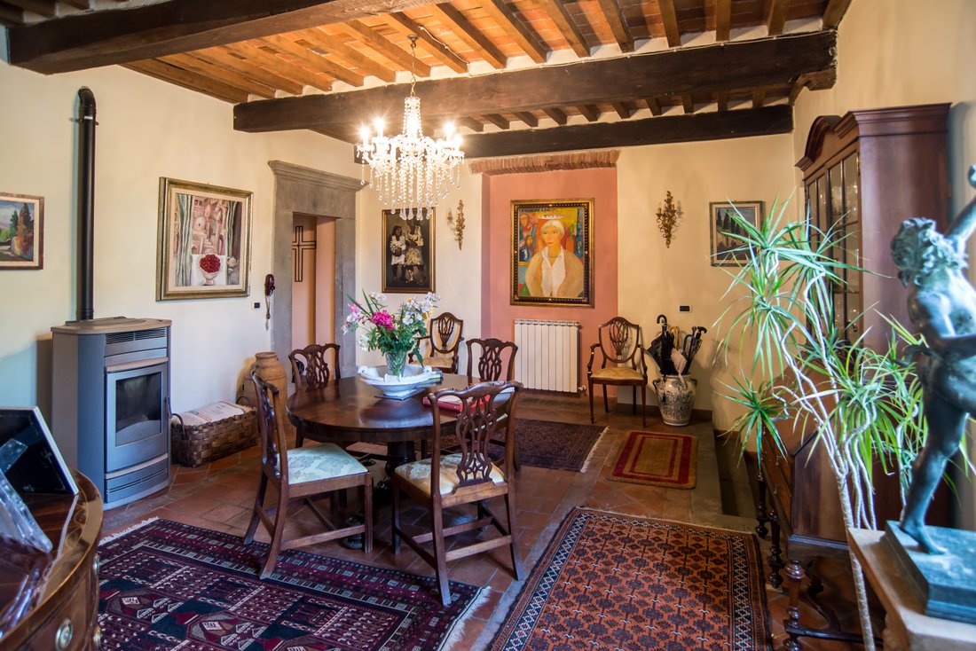 Villa For Sale Barga Tuscany. Historic Villa With 7 In Barga, Tuscany