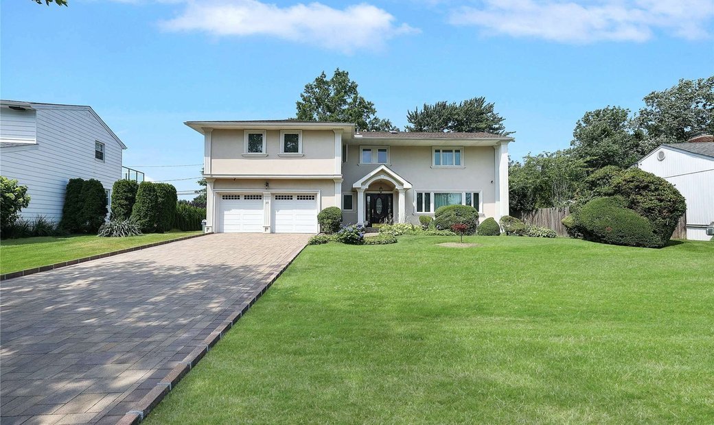 House Albertson In Albertson, New York, United States For Sale (12124179)