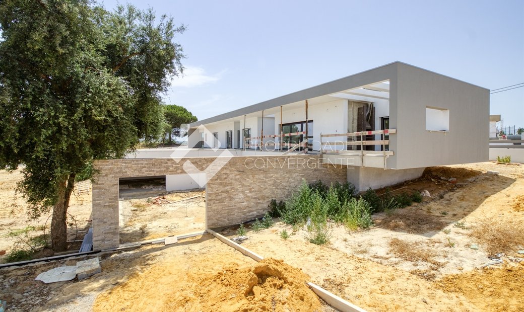 Detached House T4 Vila Alegre, Seixal In Fernão Ferro, Setubal