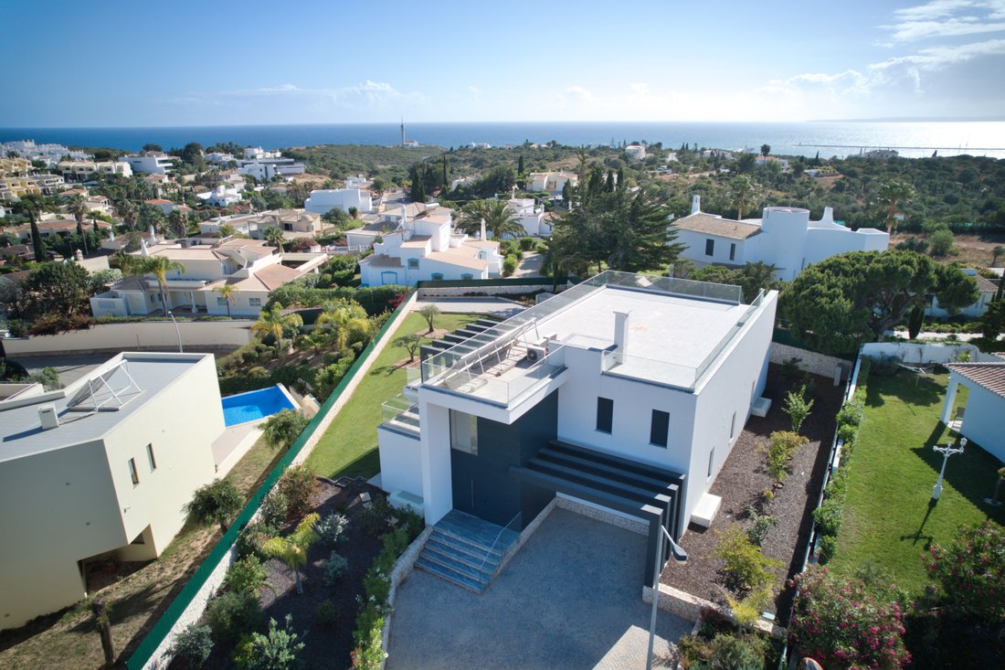 Fantastic Villa With Sea View Located In One Of In Ferragudo, Algarve