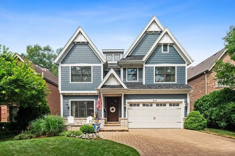 670 Calle S Bryan En Elmhurst, Illinois, Estados Unidos En Venta (12125866)