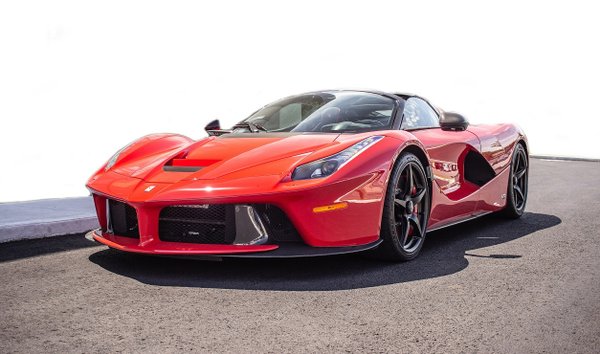 2017 Ferrari LaFerrari rwd (12127307)
