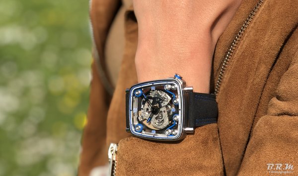 French watch brand unveils the new automatic FF39-40 with Full Floating concept (11953905)