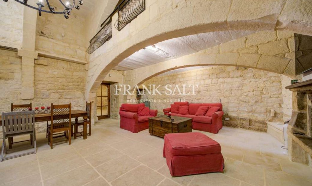Siggiewi, Converted House Of Character In Siggiewi, Malta For Sale