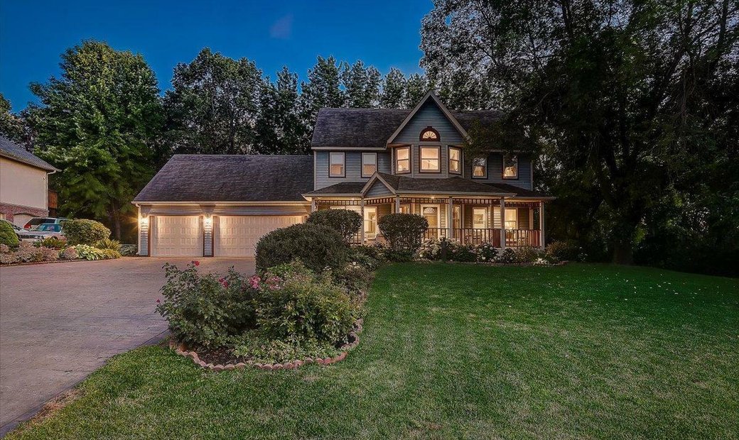 For Sale Dans Arden Hills, Minnesota, états Unis à Vendre (12133548)