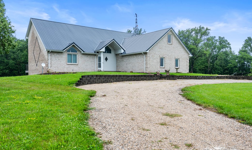 4 Bedrooms Single Family Detached In Decatur, Indiana, United States For Sale (12133734)