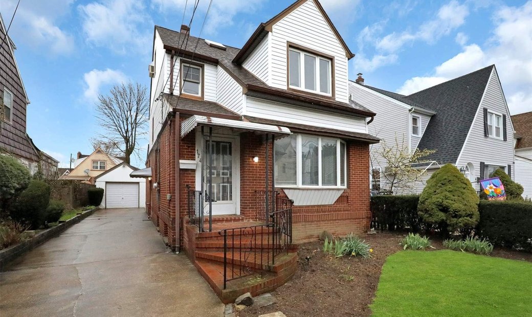 House West Hempstead In West Hempstead, New York, United States For