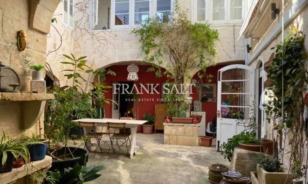 Wardija, Converted House Of Character In Saint Paul's Bay, Malta For