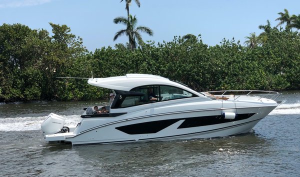 Beneteau Gran Turismo 32 Outboard (12130045)