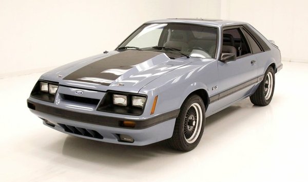 1986 Ford Mustang GT (12130471)