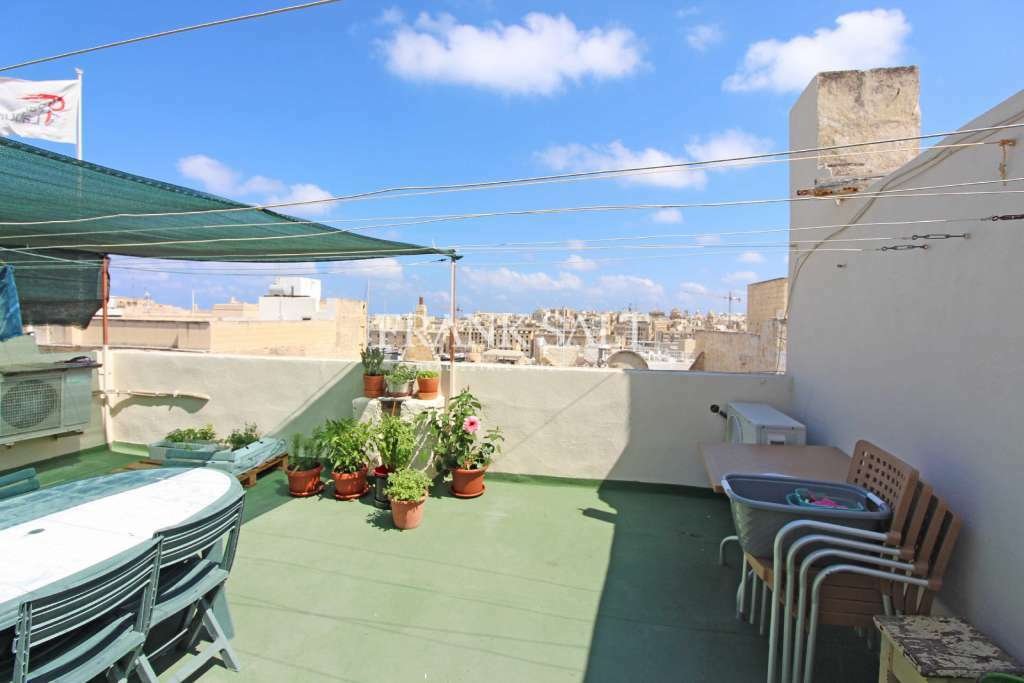 Senglea, Large Town House In Senglea, Malta For Sale (11132475)