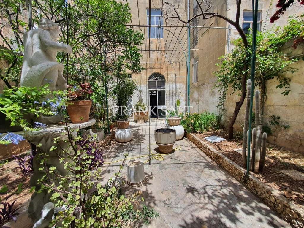 Paola, Casa Unifamiliar En Paola, Malta En Venta (12094161)