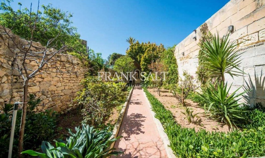 Sliema, Converted Town House In Sliema, Malta For Sale (10770915)