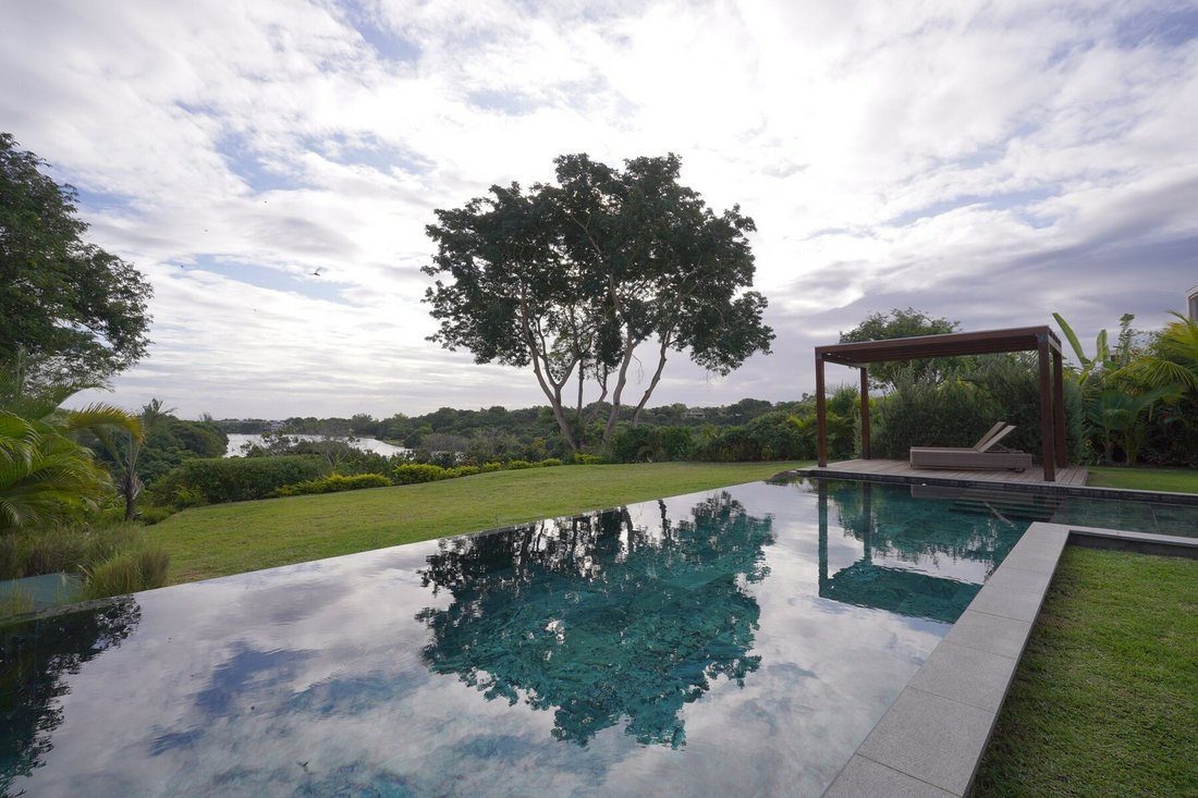 Casa a Black River, Distretto di Black River, Mauritius 1 - 12135265
