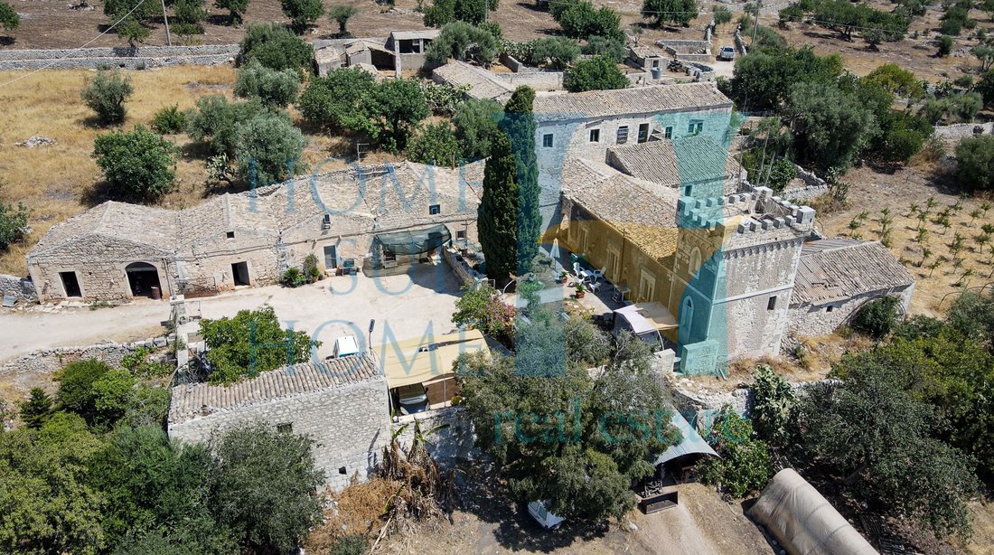 Villa in Modica Bassa, Modica, Sicily 1 - 12135387