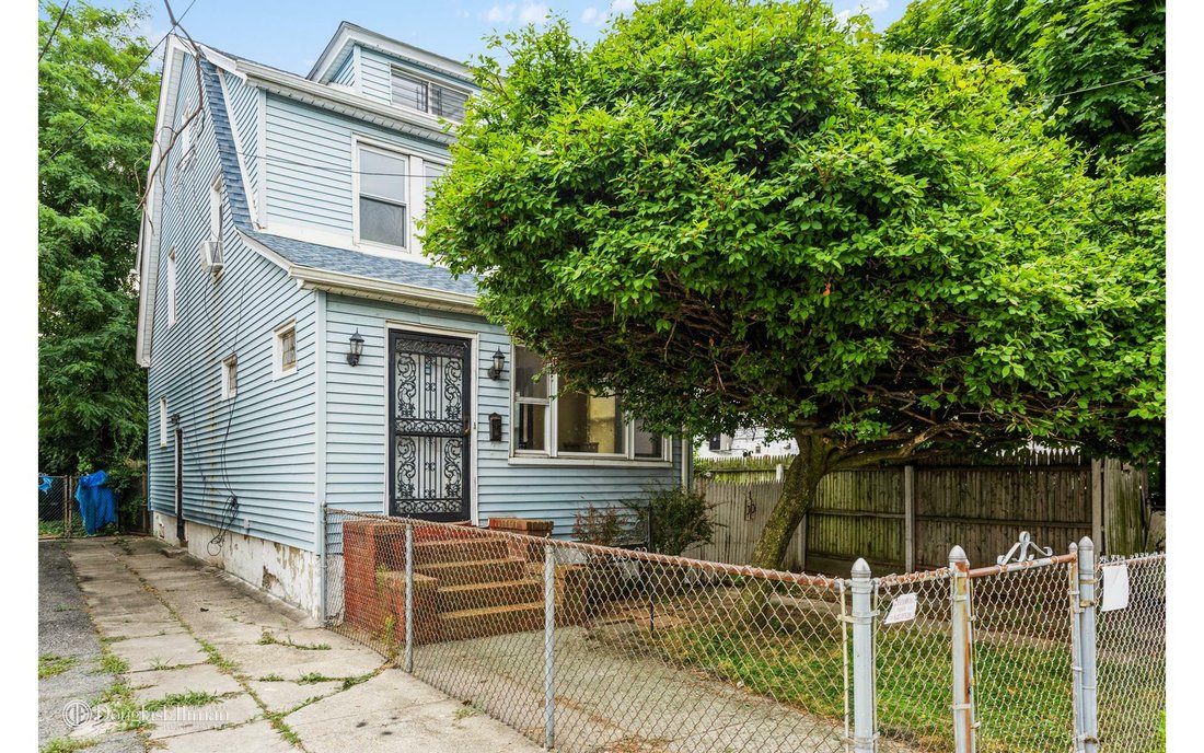 House Saint Albans In New York, New York, United States For Sale (12128229)