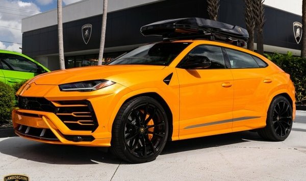 Lamborghini Urus (11730135)