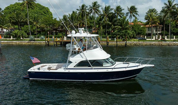 Bertram 35 (12136104)