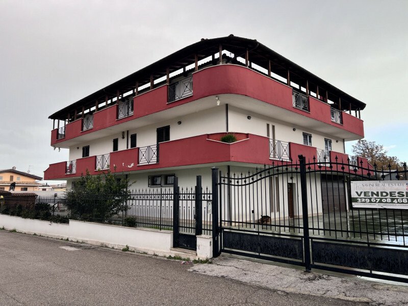 Pescara Villa In Pescara, Abruzzo, Italy For Sale (12138886)