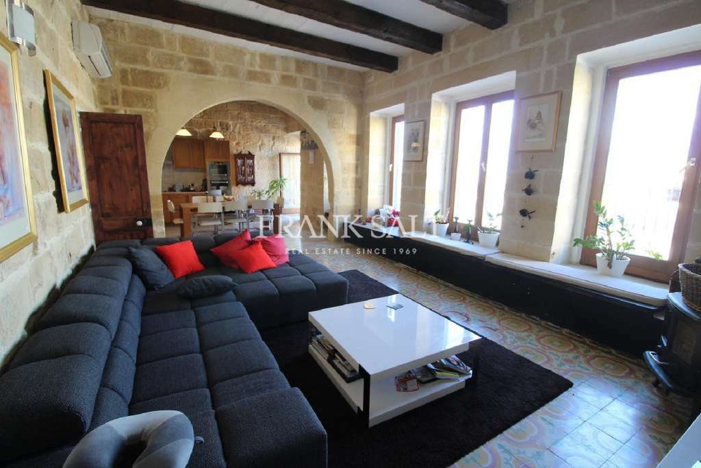 Vittoriosa, Converted House Of Character In Birgu, Malta For Sale