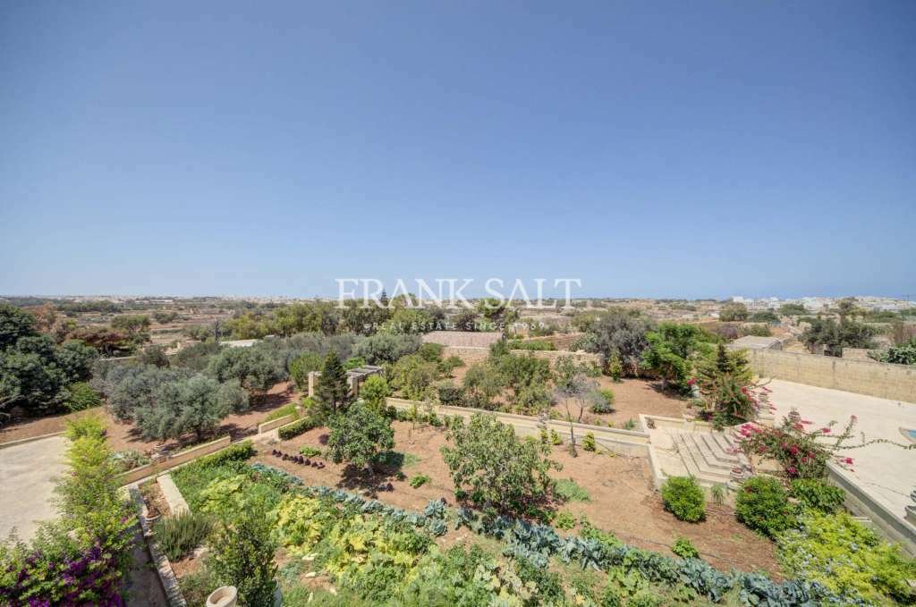 Zejtun, Converted Farmhouse In Hal Kirkop, Malta For Sale (11552148)