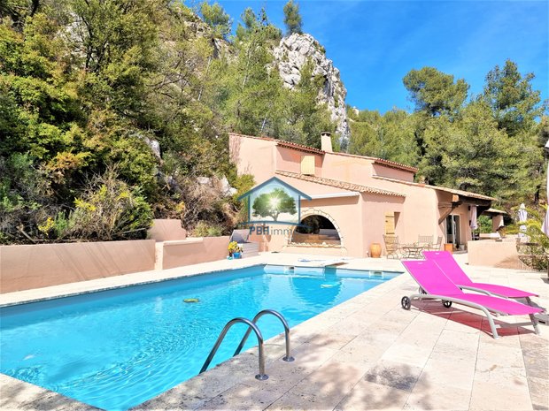 Houses For Sale Provence Alpes Cote D'azur Luxury mountain view villas for sale in Auriol, Provence-Alpes-Côte d