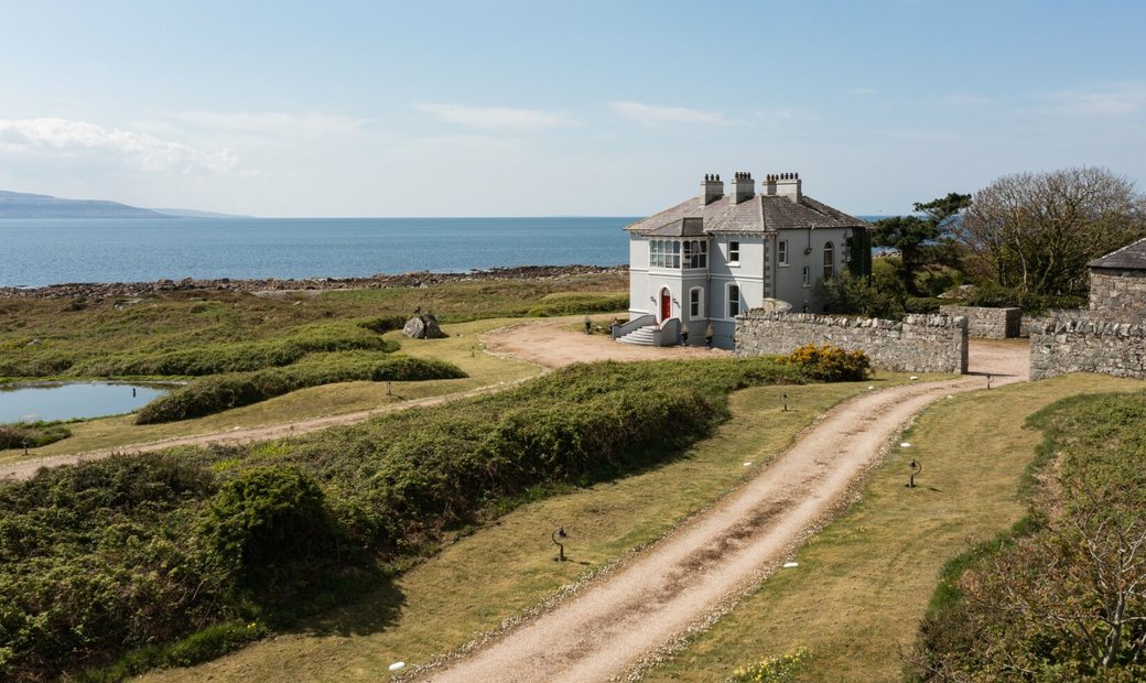 Sea View Manor House, Galway Bay, County In Galway, County Galway